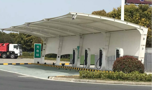 杜絕充電車(chē)棚火災(zāi)隱患，規(guī)范車(chē)棚建設(shè)刻不容緩